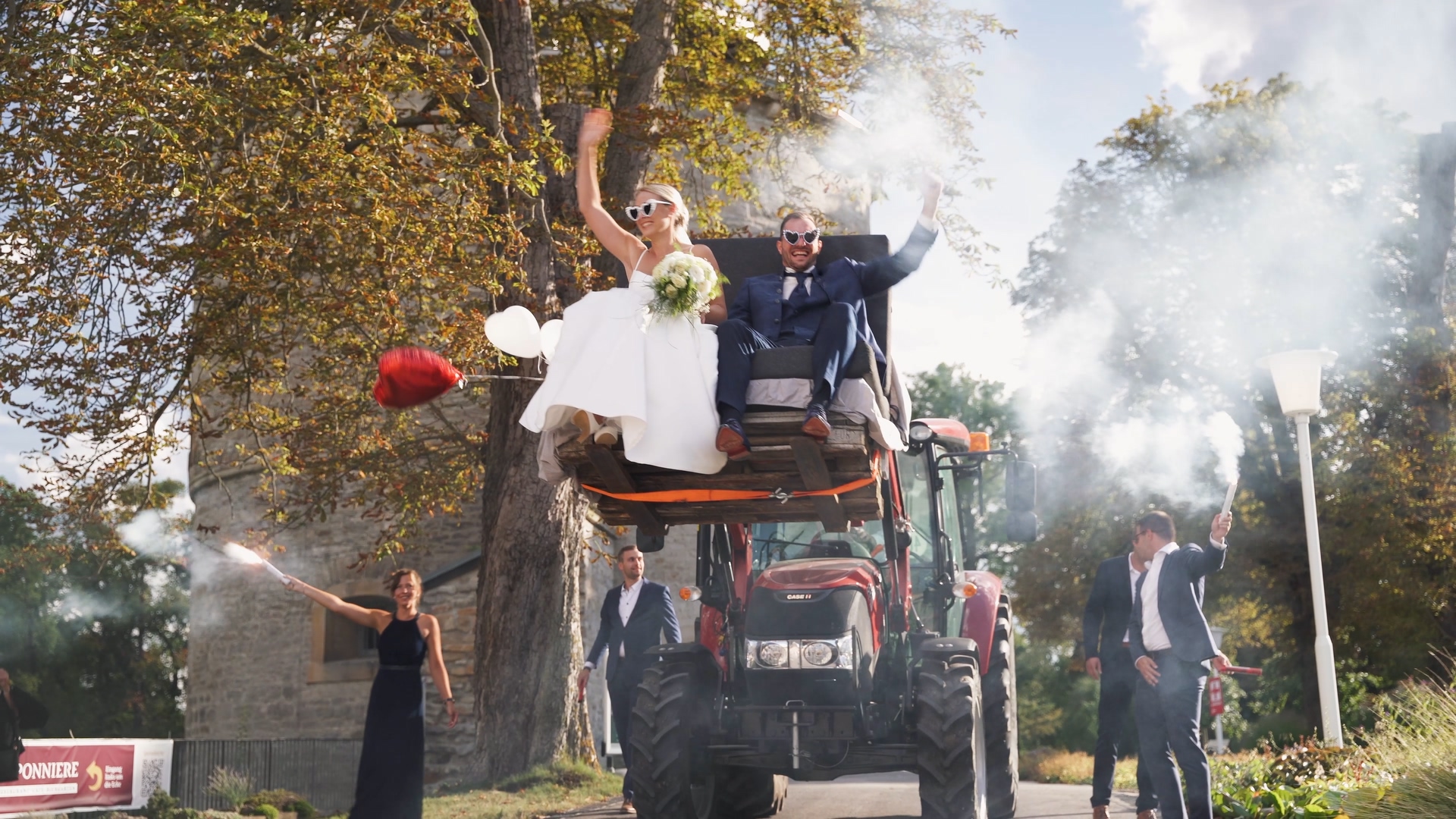 Hochzeitsfilm Anna und Georg in Erfurt mit Traktor
